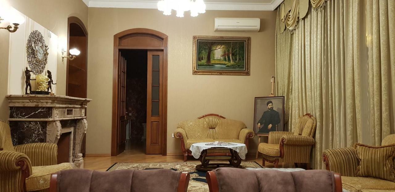 Gulluoglu Royal Suite Luxury Apartment Bakú Exterior foto